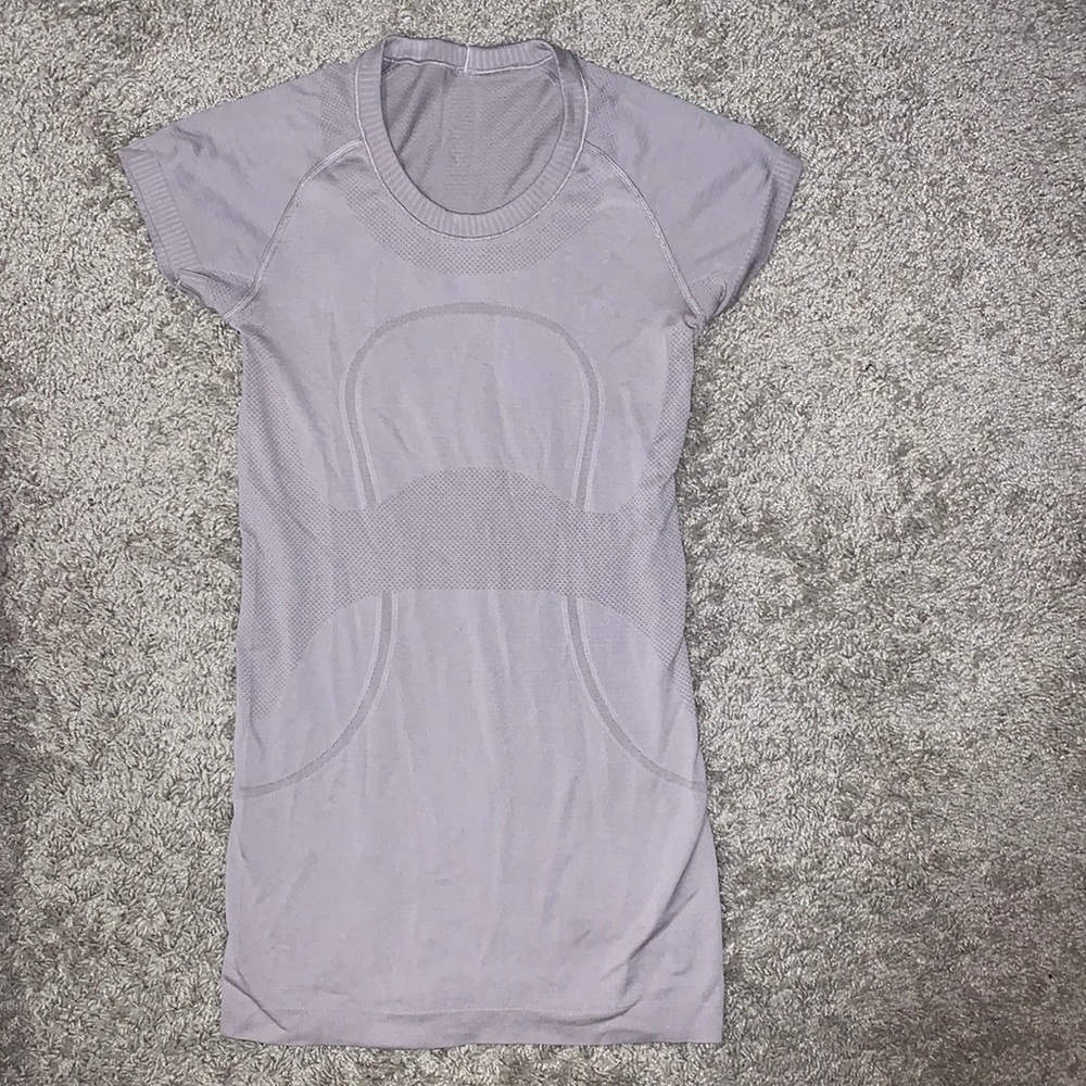 lululemon swiftly tech tee size 4
